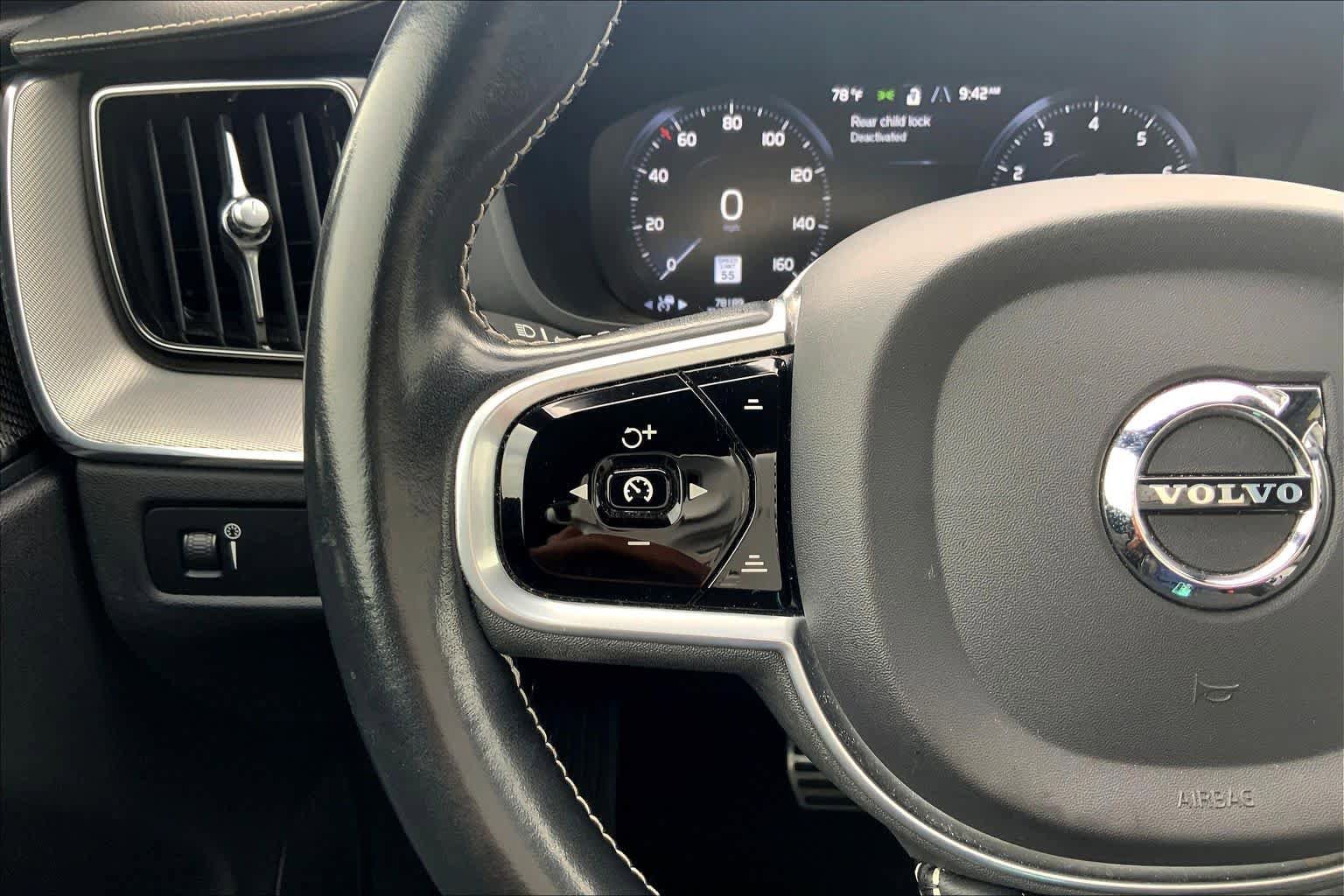 Used 2021 Volvo XC60 T5 R-Design w/ Advanced Package FWD image 24