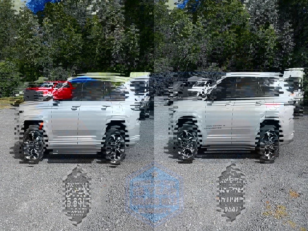 Used 2023 Jeep Grand Cherokee L Overland
