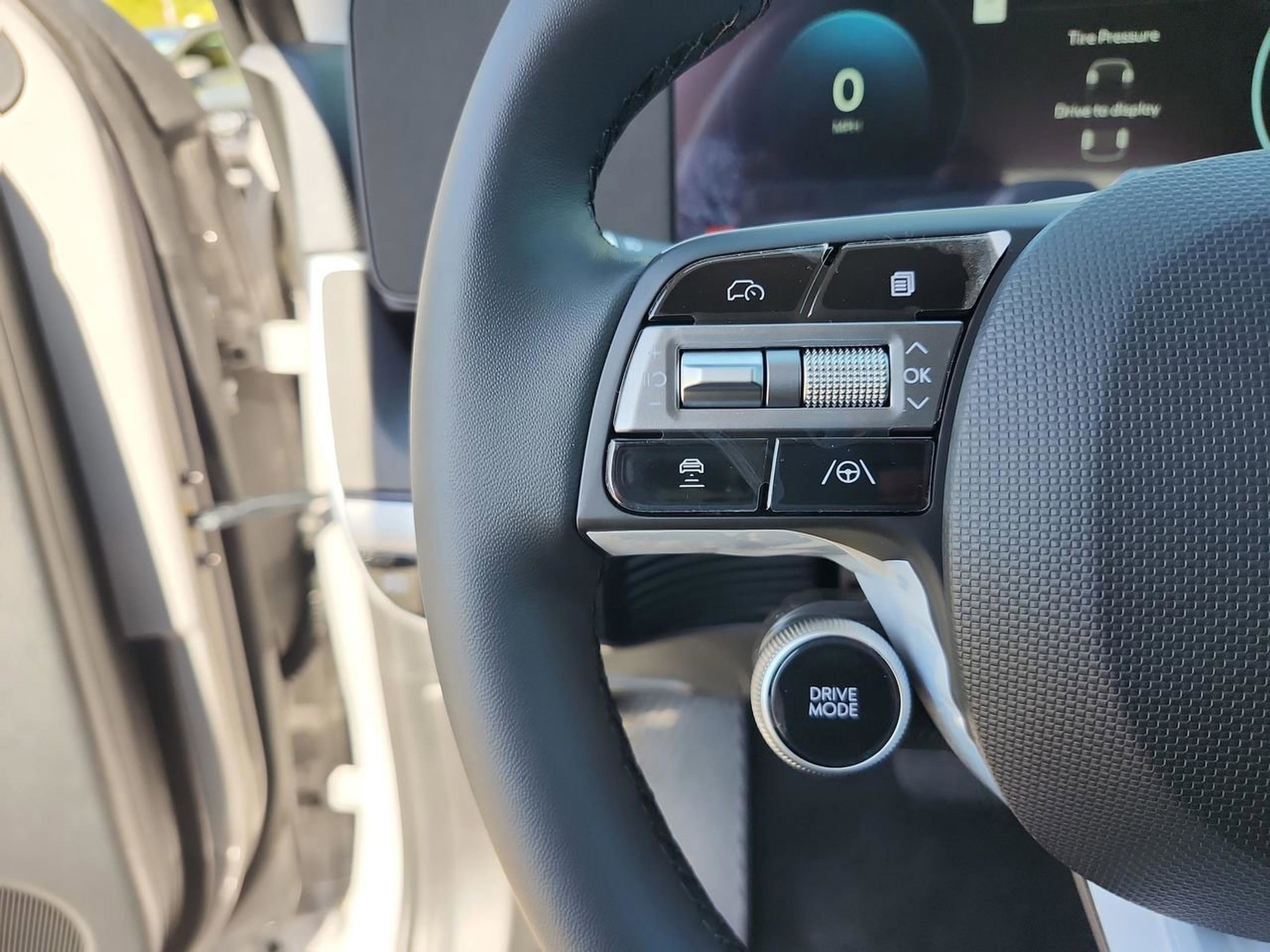 New 2026 Hyundai Ioniq 5 SEL image 12