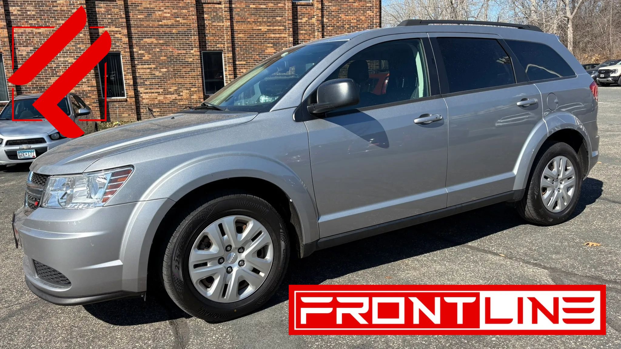Used 2019 Dodge Journey SE FWD image 1