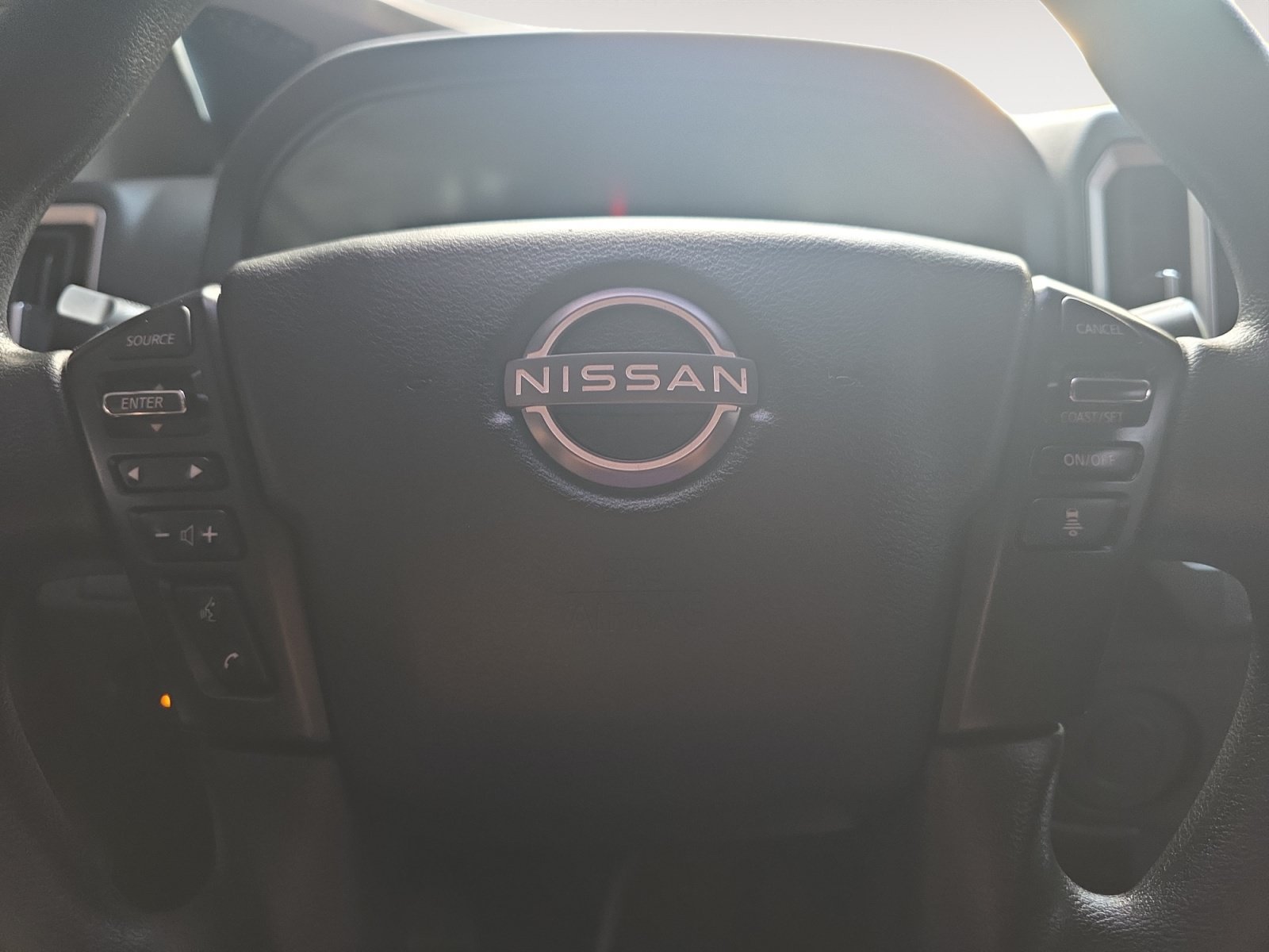 Used 2025 Nissan Frontier SV RWD image 11