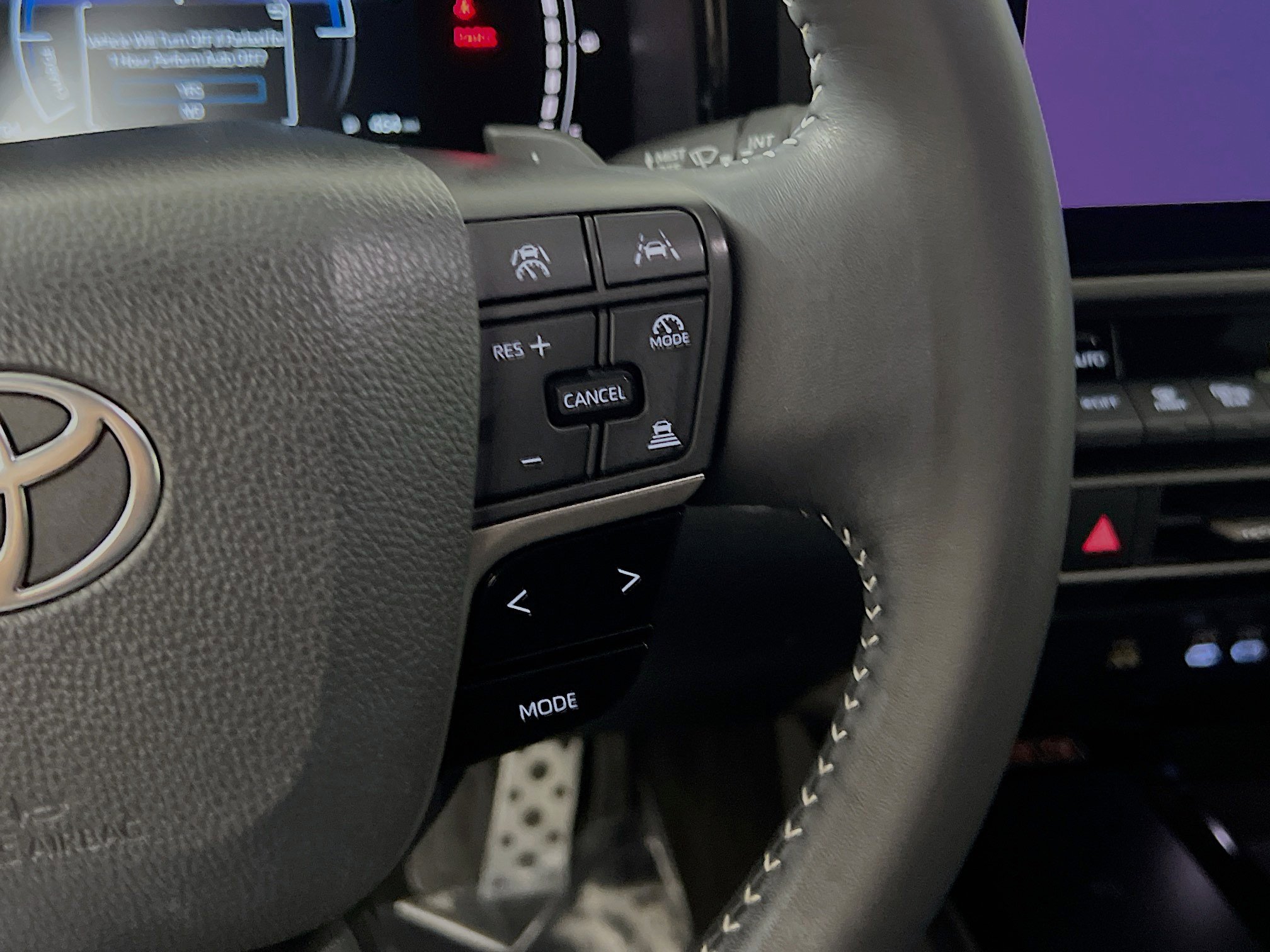 Used 2025 Toyota Camry SE w/ Multimedia Upgrade Package FWD image 20