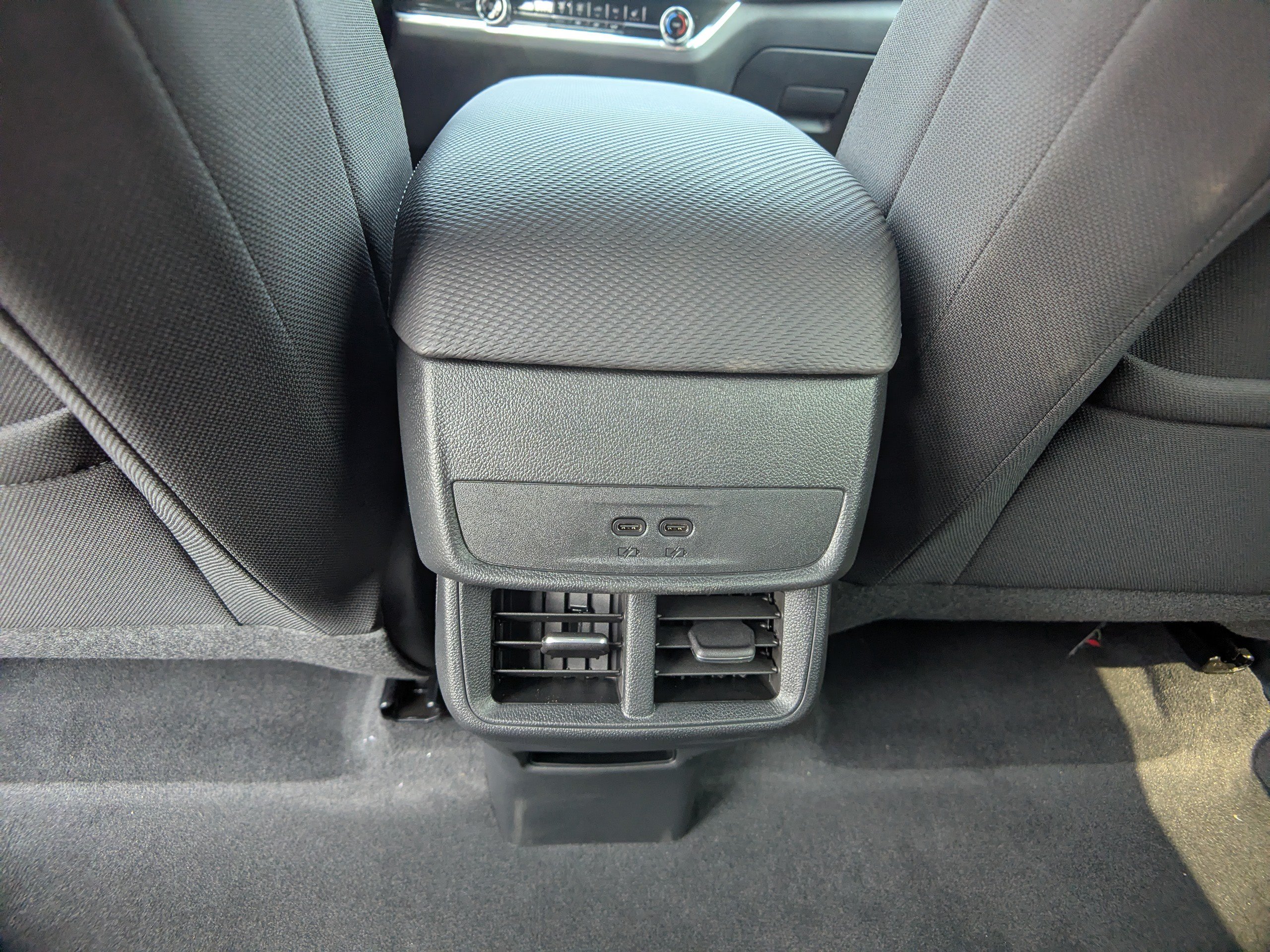 New 2027 Chevrolet Equinox LT w/ Safety and Technology Package FWD image 13