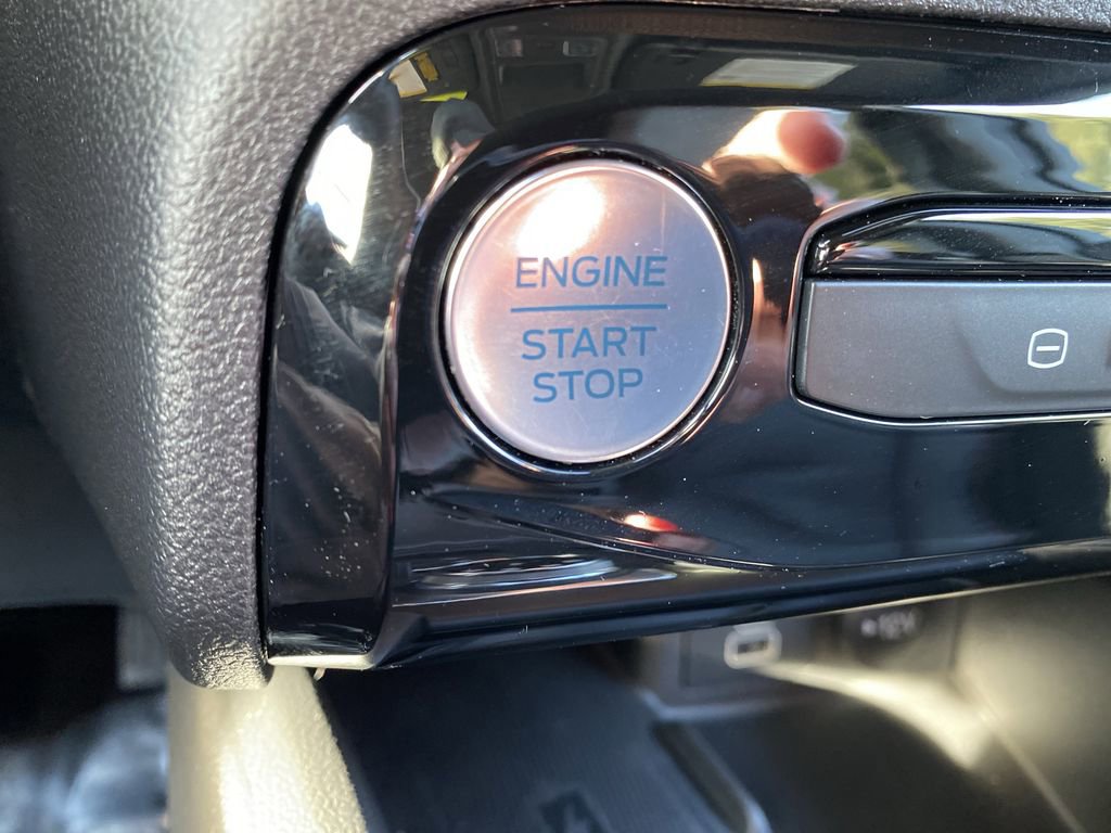 New 2026 Ford Escape ST-Line Elite image 32