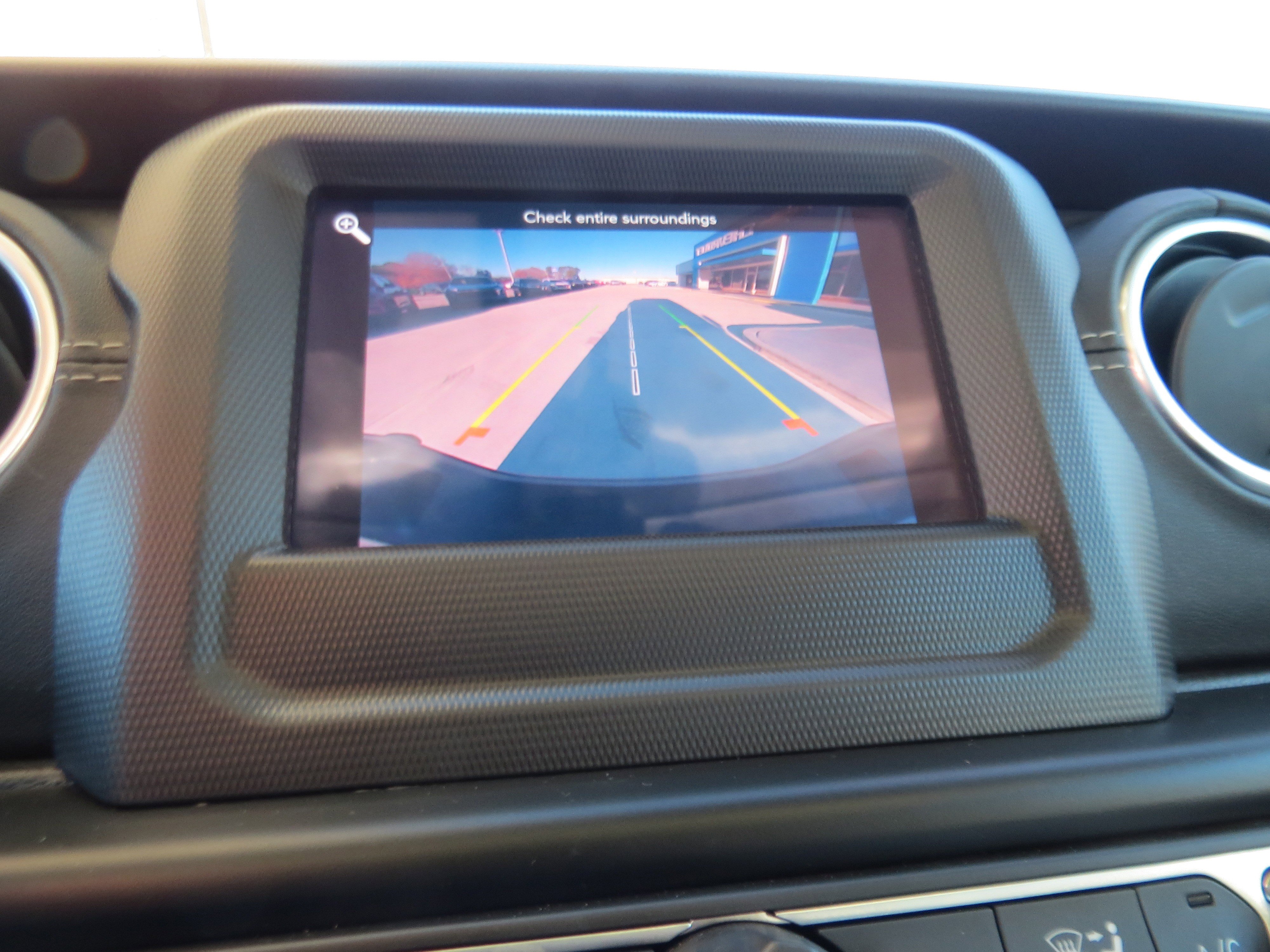 Used 2020 Jeep Gladiator Overland w/ LED Lighting Group image 23