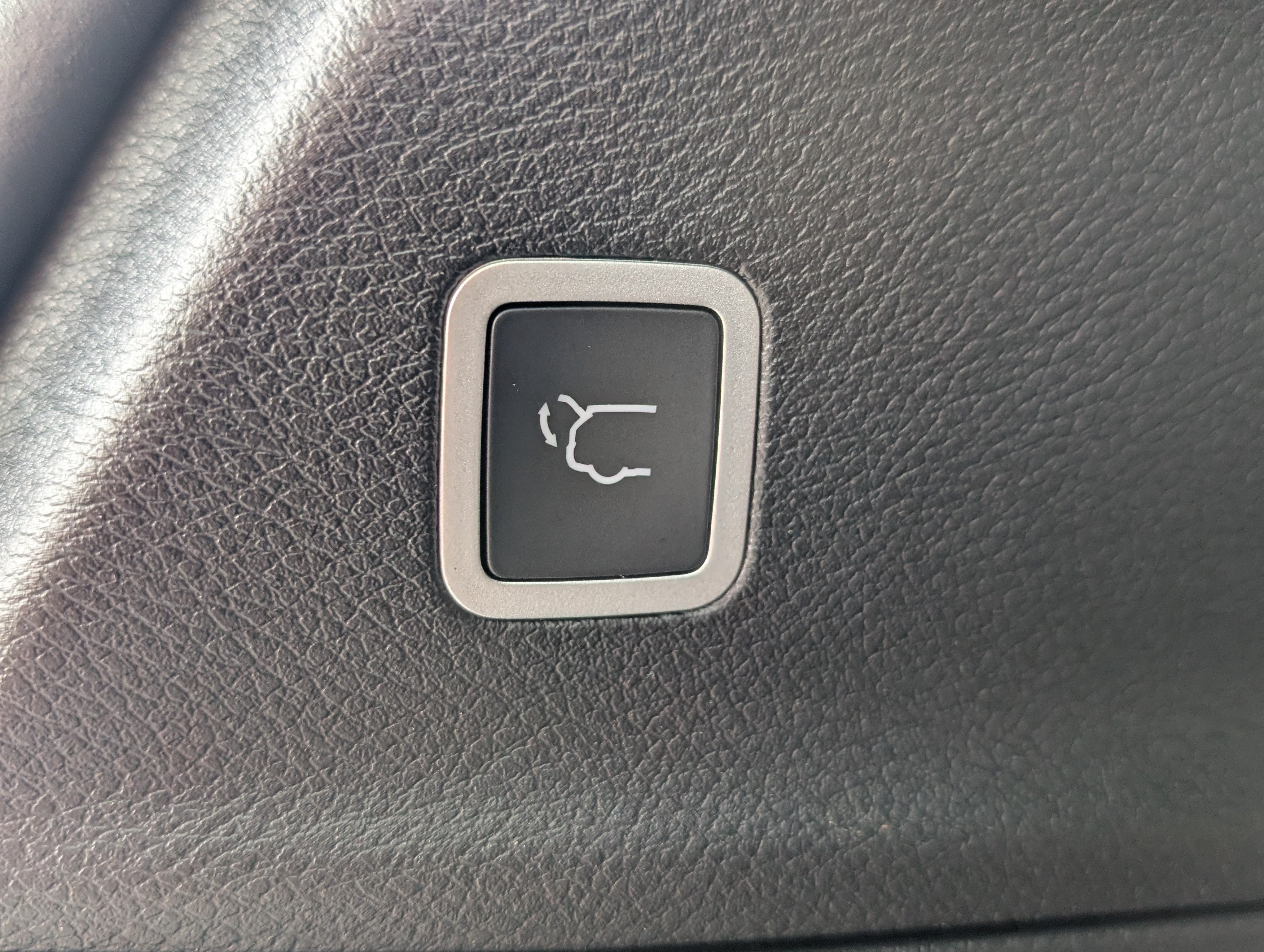 New 2026 Chrysler Pacifica Limited AWD/4WD image 14