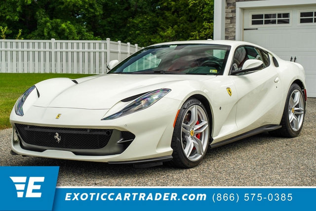 Used 2019 Ferrari 812 Superfast image 1