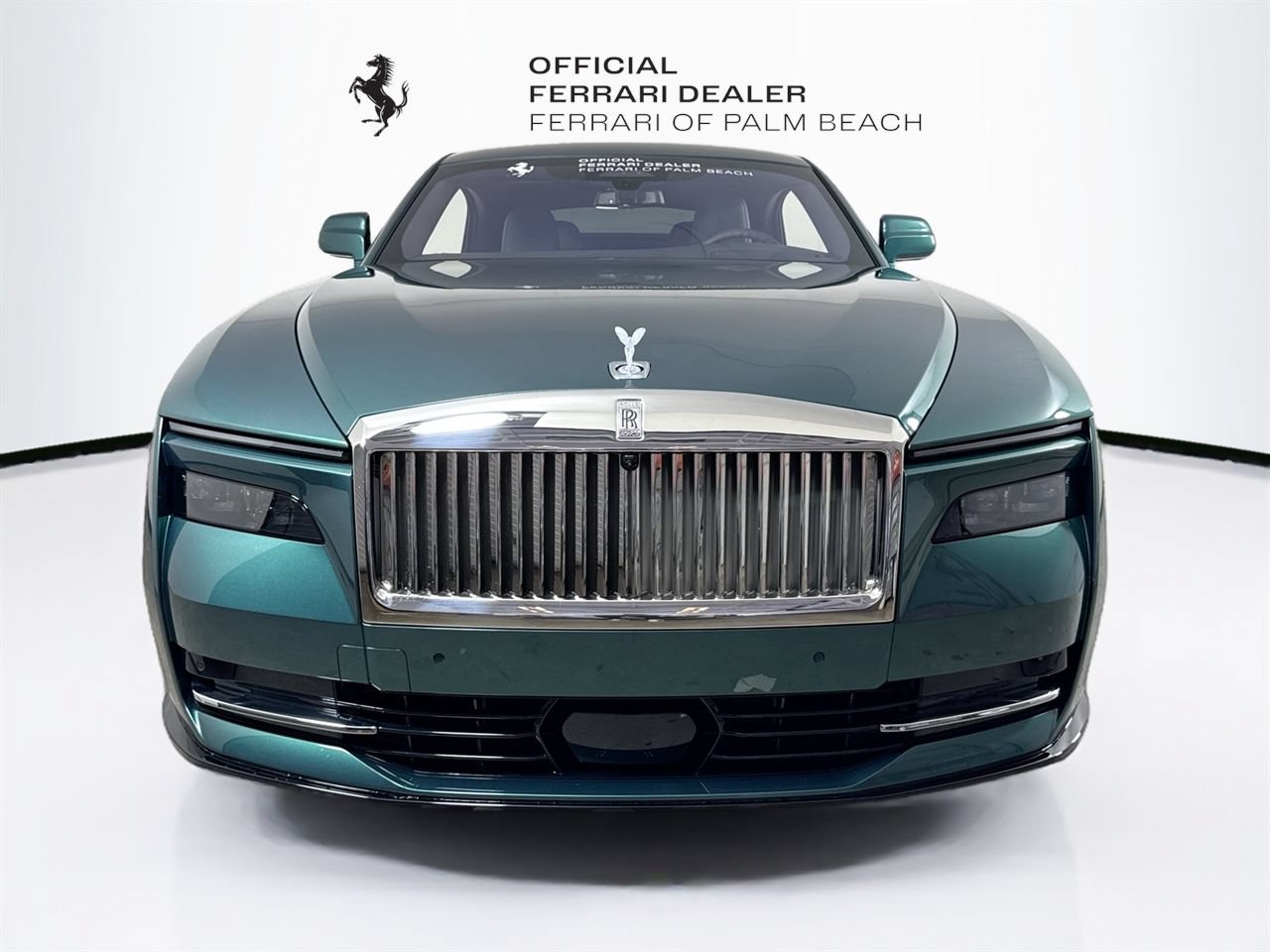 Used 2025 Rolls-Royce Spectre w/ Spectre Launch Package AWD/4WD image 2