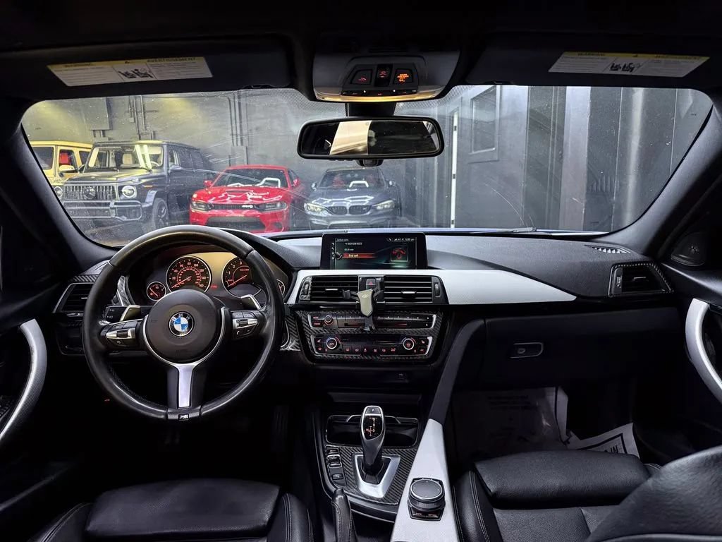 Used 2017 BMW 340i Sedan w/ Technology Package RWD image 8