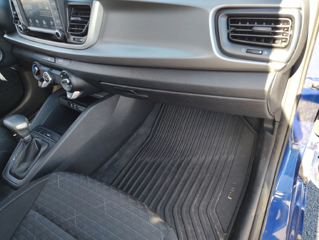Used 2020 Kia Rio S FWD image 32