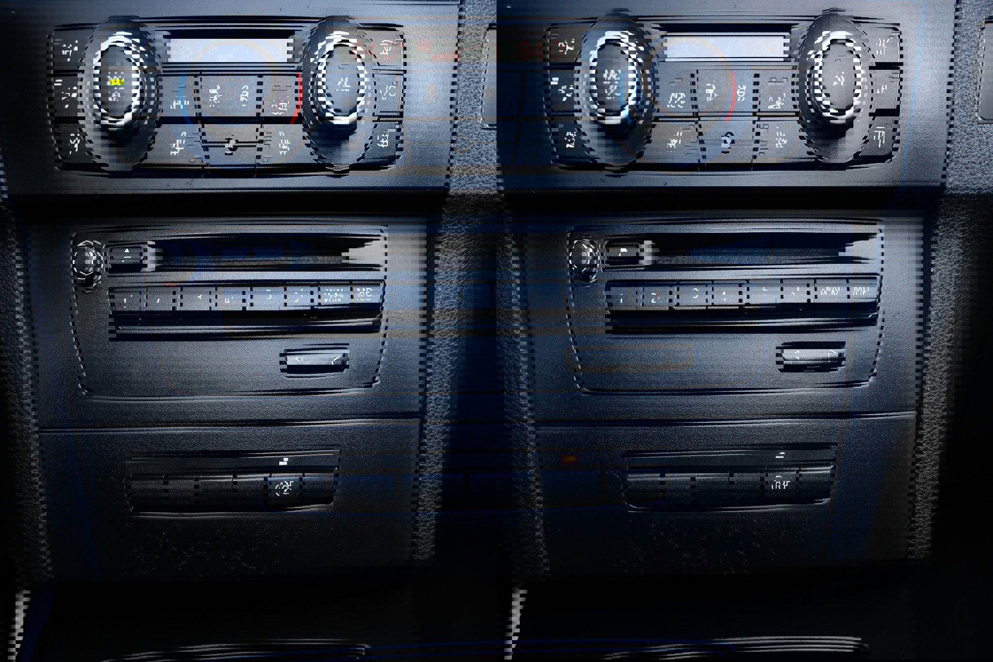 Used 2013 BMW M3 Convertible image 35