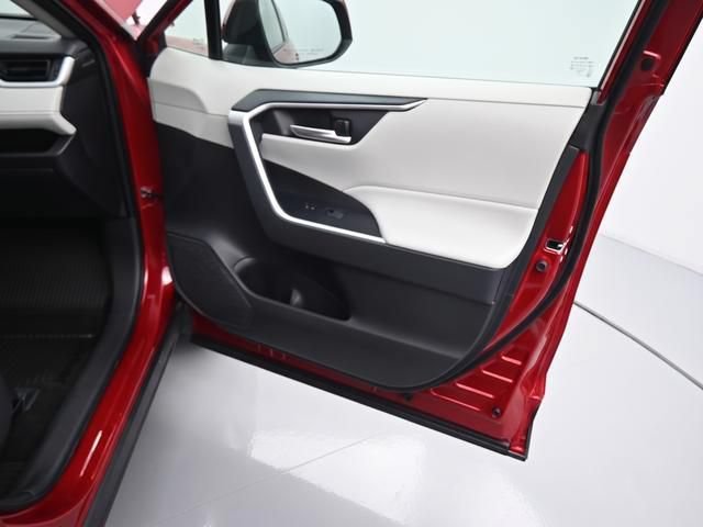 New 2025 Toyota RAV4 XLE w/ Convenience Package AWD/4WD image 11