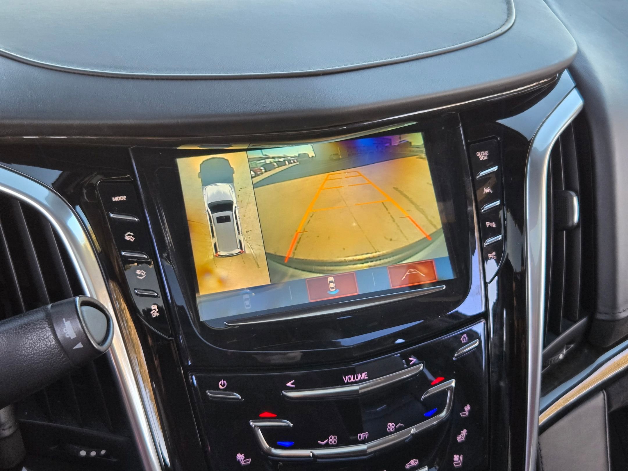 Certified 2020 Cadillac Escalade Platinum w/ Escalade Sport Edition image 20