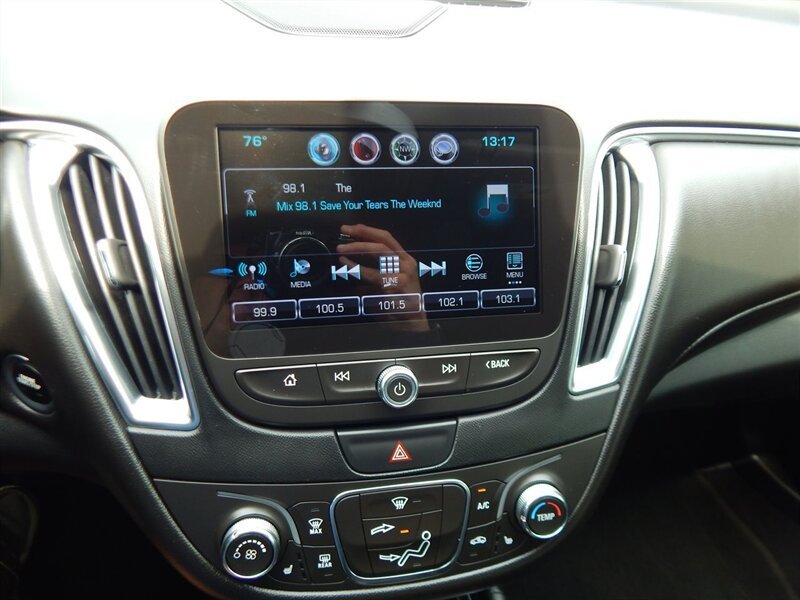 Used 2016 Chevrolet Malibu LT w/ Leather Package FWD image 32