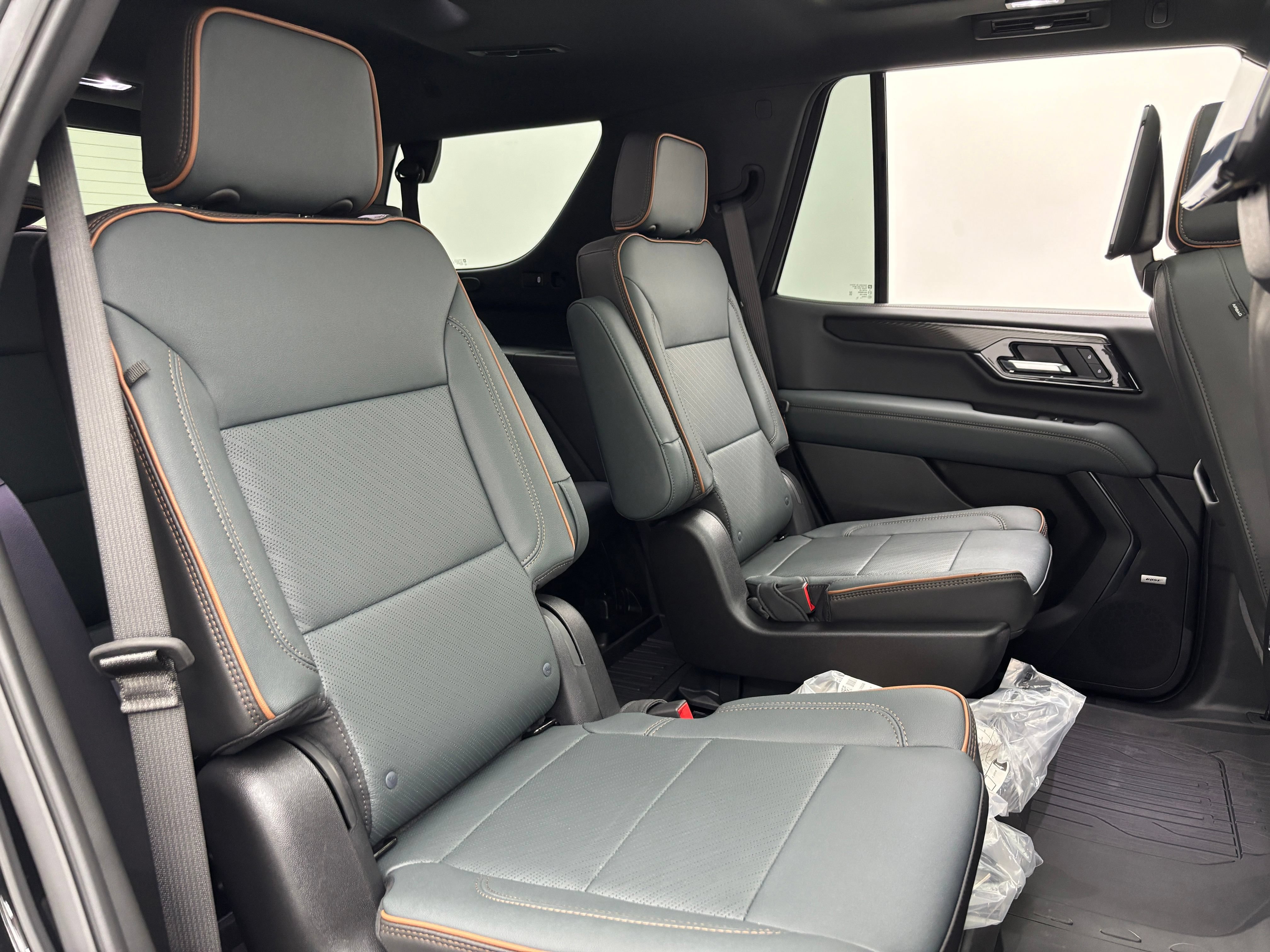 New 2026 GMC Yukon AT4 w/ AT4 Premium Plus Package AWD/4WD image 42