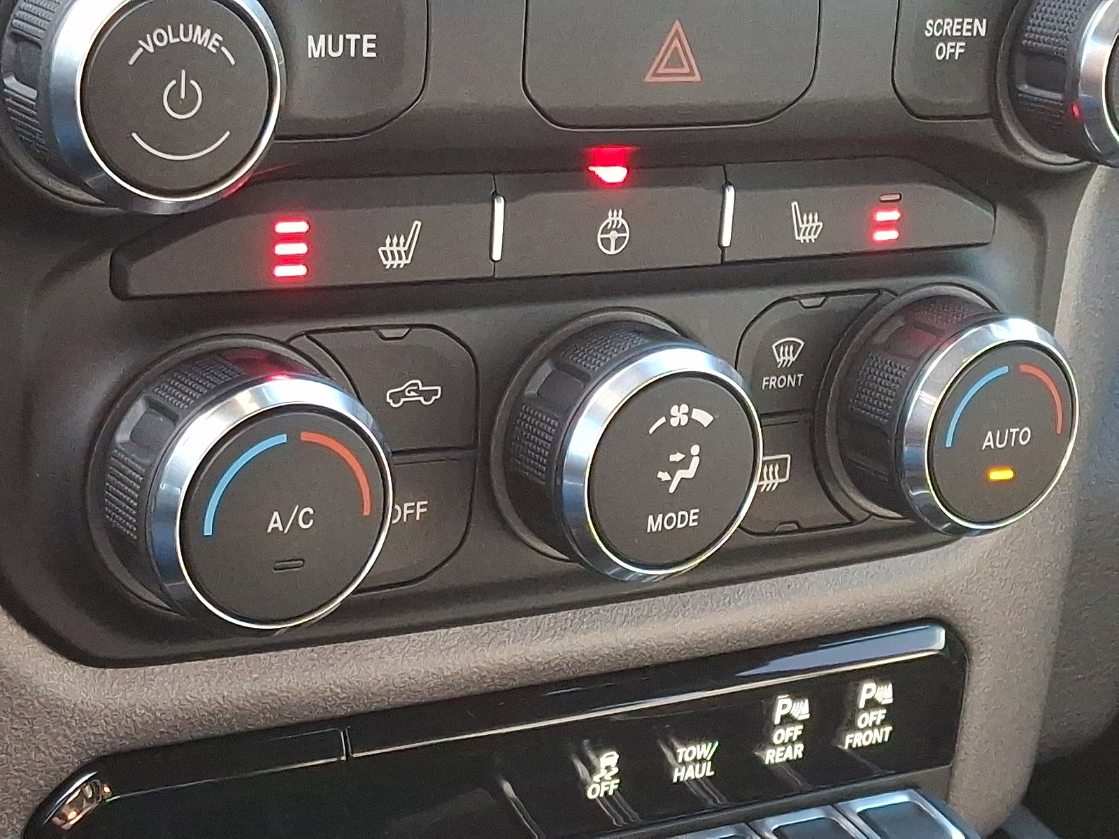 Certified 2023 RAM 1500 Big Horn image 15