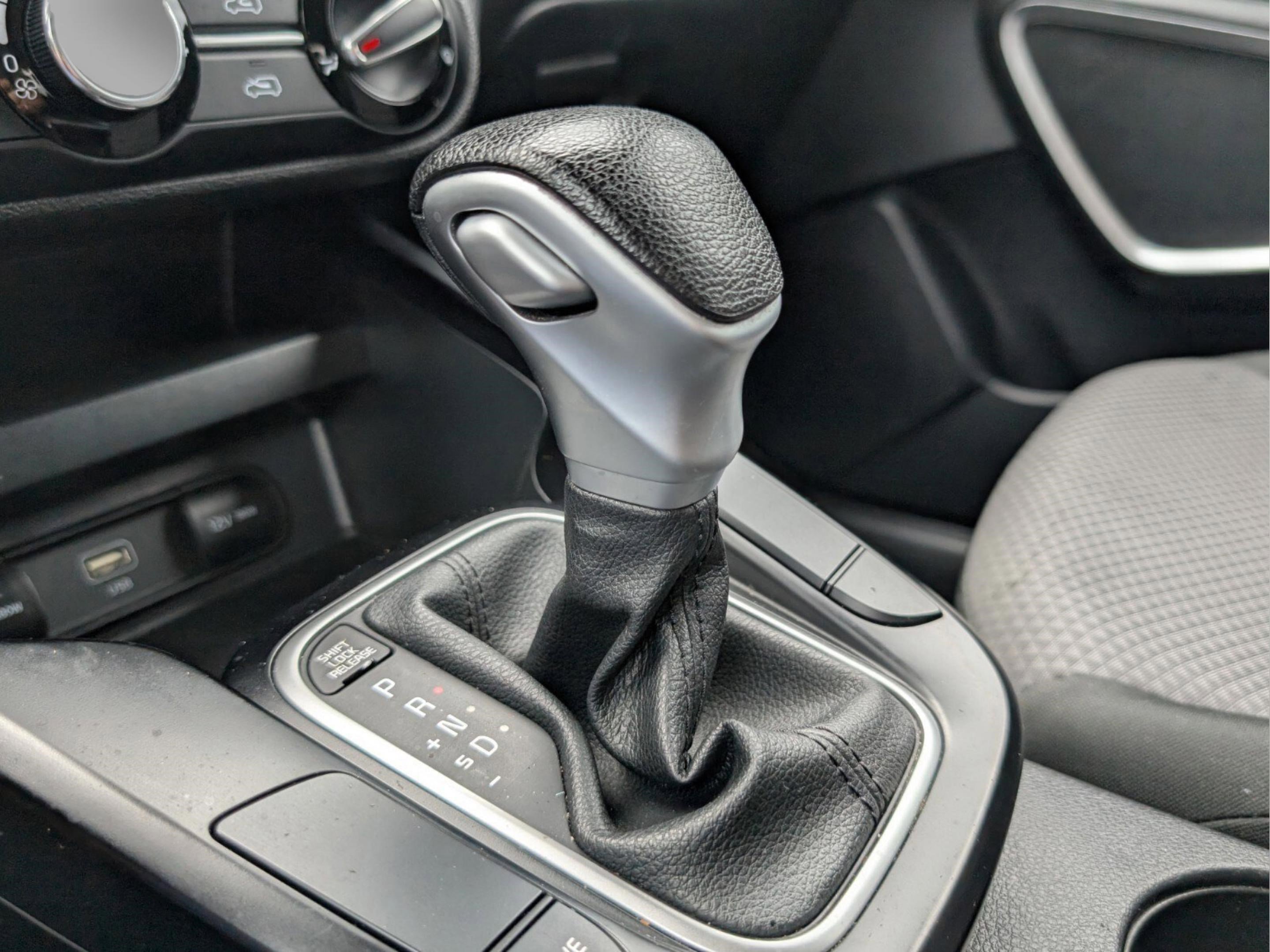 Used 2024 Kia Soul LX w/ Option Group 015 image 15