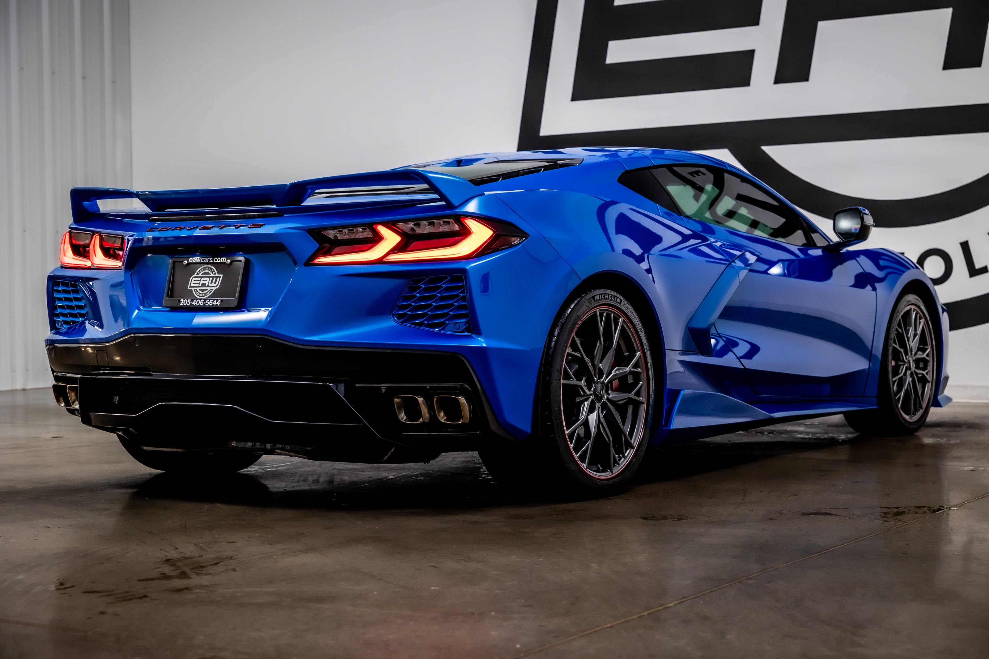 Used 2024 Chevrolet Corvette Stingray Preferred Cpe w/ Z51 Performance Package RWD image 30
