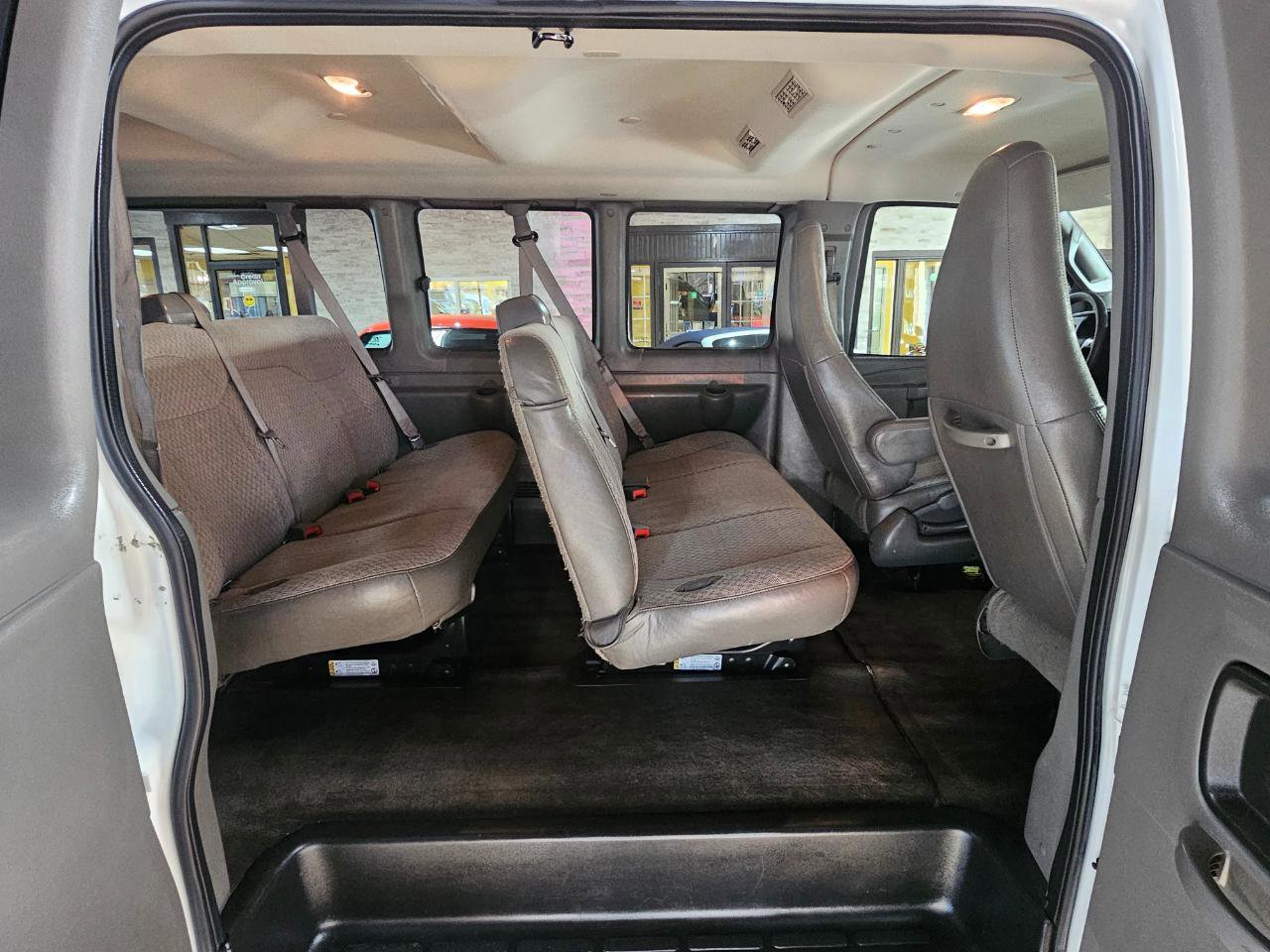 Used 2016 Chevrolet Express 3500 LT w/ LT Preferred Equipment Group image 15