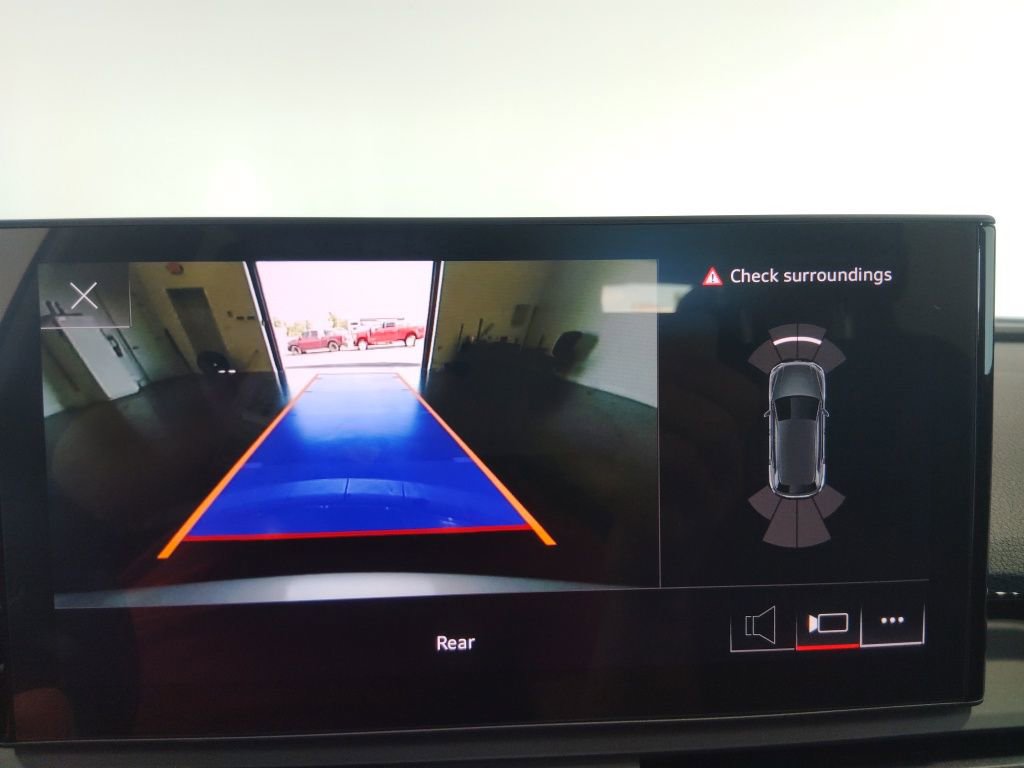 Used 2024 Audi Q5 2.0T Premium w/ Convenience Package image 26