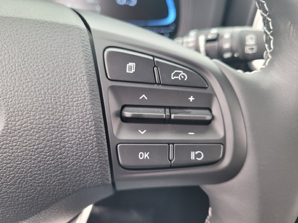 New 2026 Hyundai Venue SEL FWD image 18