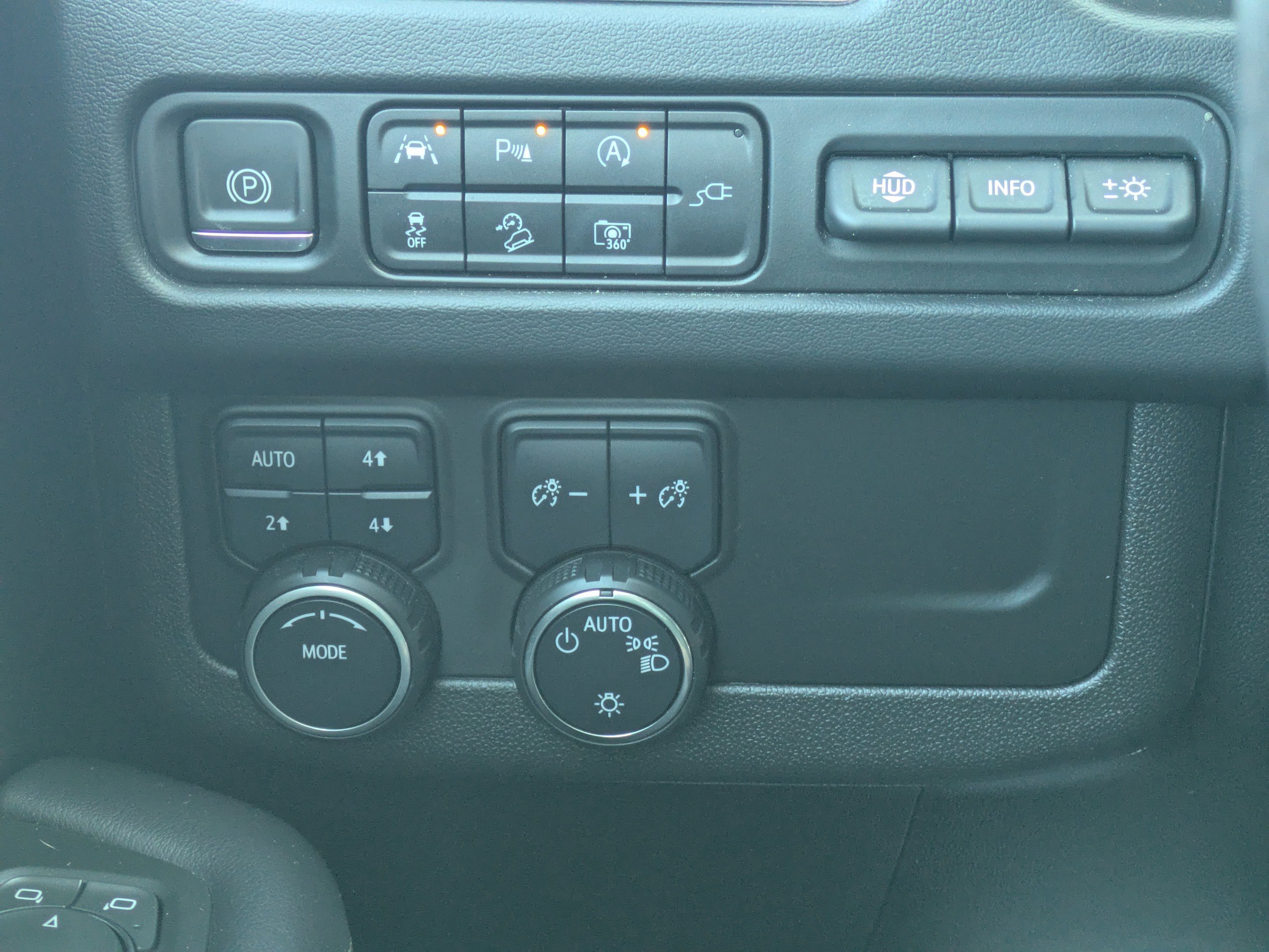 Certified 2022 Chevrolet Tahoe High Country image 29