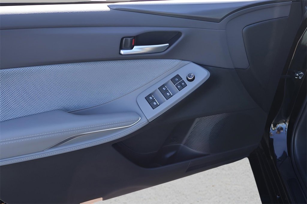 Used 2019 Toyota Avalon XSE image 23