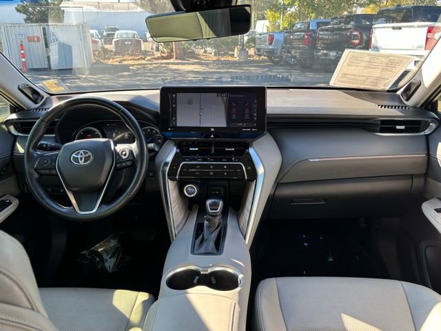 Used 2021 Toyota Venza Limited image 25