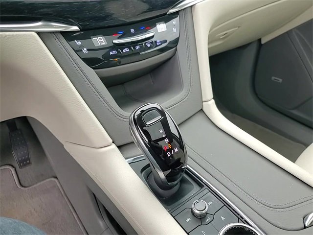 Certified 2022 Cadillac XT6 Premium Luxury w/ Technology Package image 20