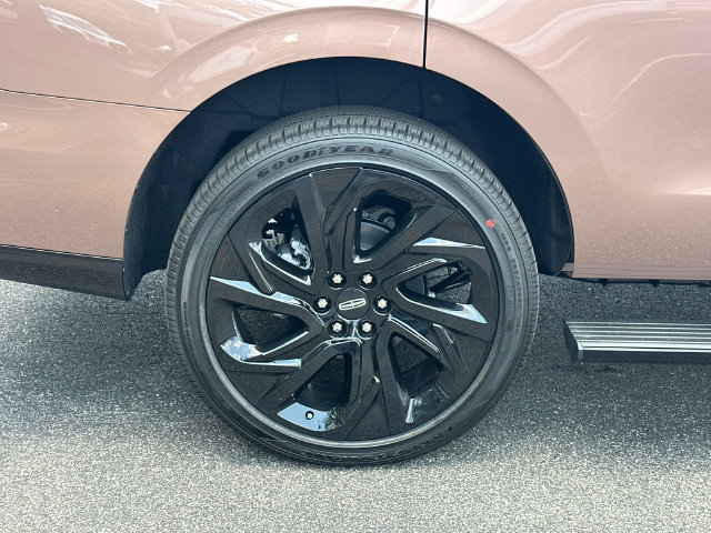 New 2026 Lincoln Navigator Black Label AWD/4WD image 18