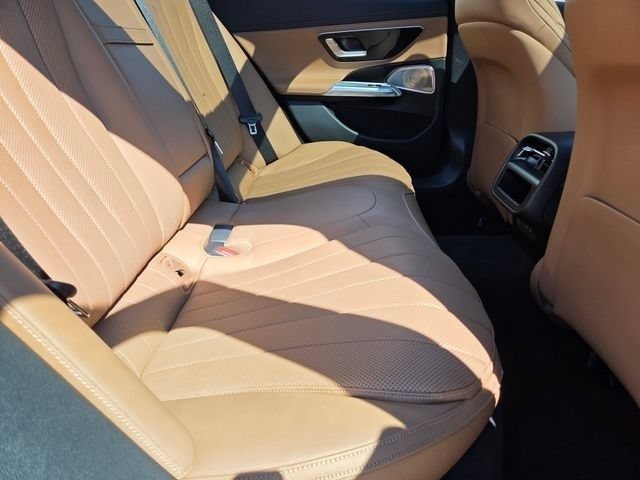 Used 2026 Mercedes-Benz E 450 4MATIC All-Terrain Wagon image 36