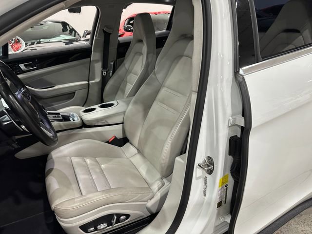 Used 2017 Porsche Panamera 4S w/ Sport Package image 12