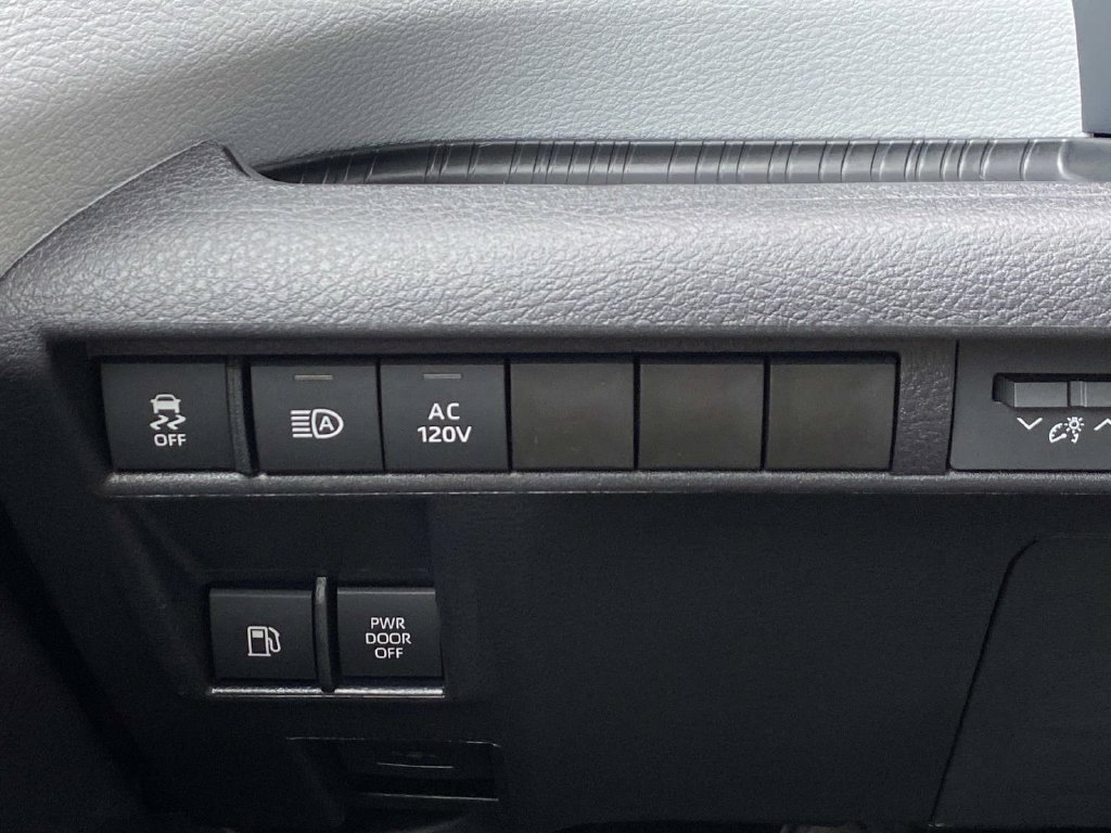 New 2026 Toyota Sienna XLE AWD/4WD image 16