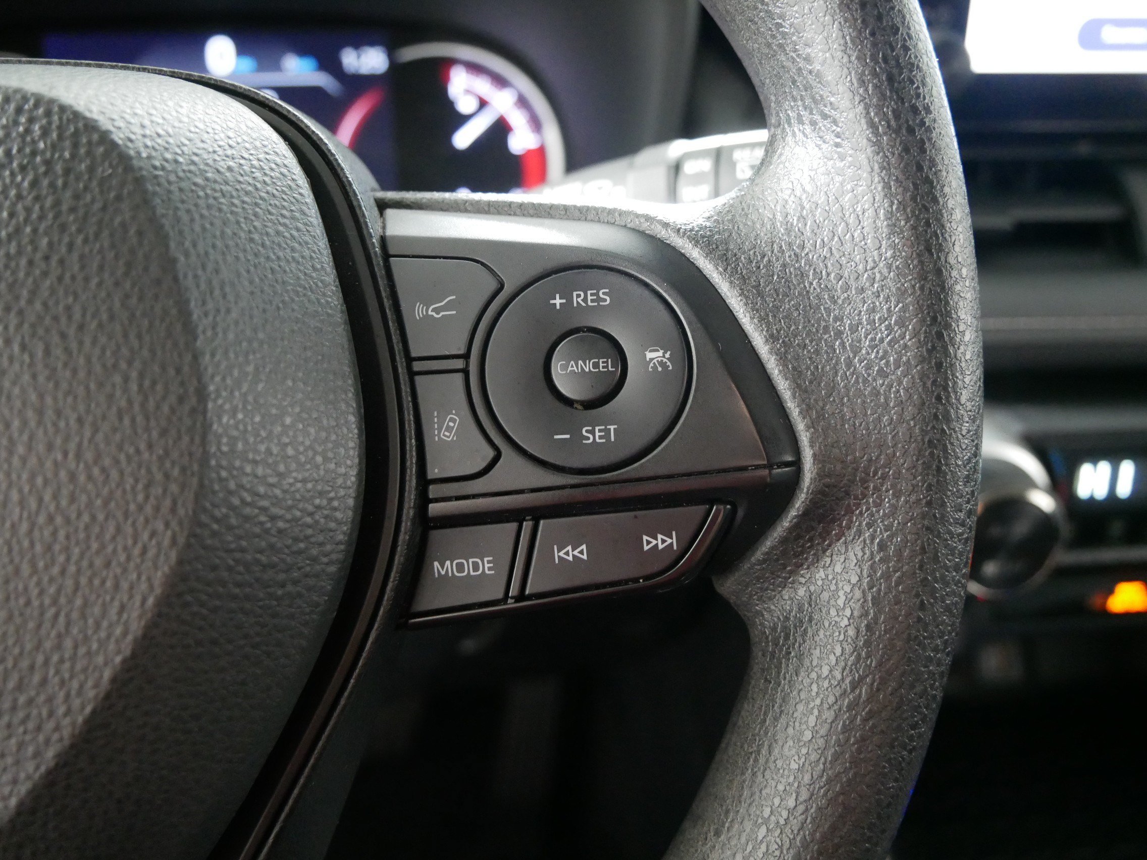 Certified 2024 Toyota RAV4 XLE FWD image 28
