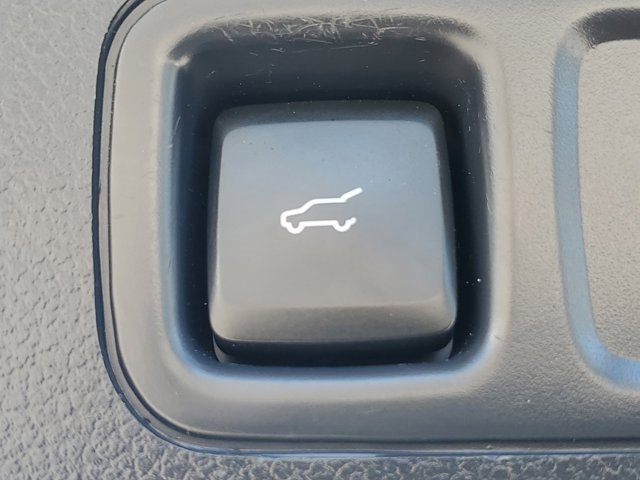 Used 2022 Lincoln Navigator Reserve image 13