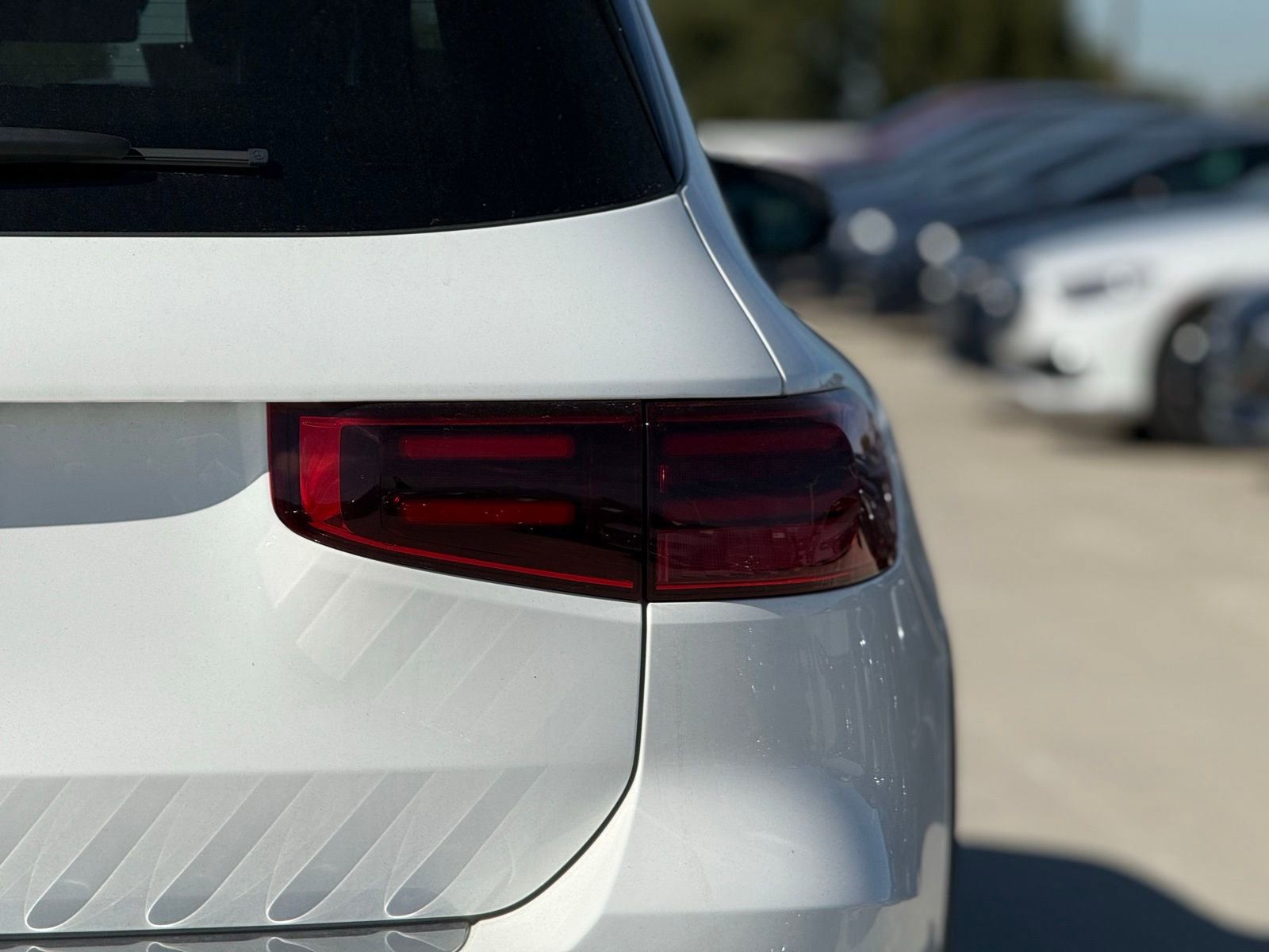 New 2025 Mercedes-Benz GLB 250 image 10