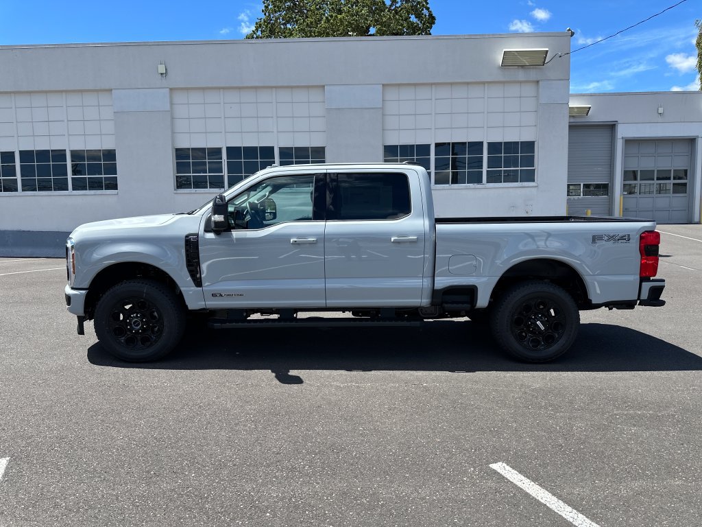 New 2026 Ford F250 Lariat w/ Black Appearance Package AWD/4WD image 3