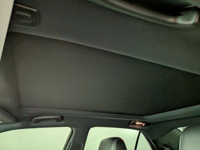 Certified 2023 Chrysler 300 C RWD image 30
