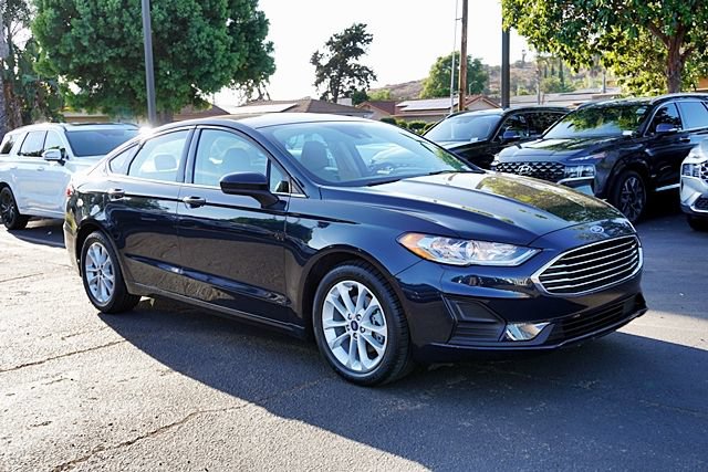 Used 2020 Ford Fusion SE FWD image 6