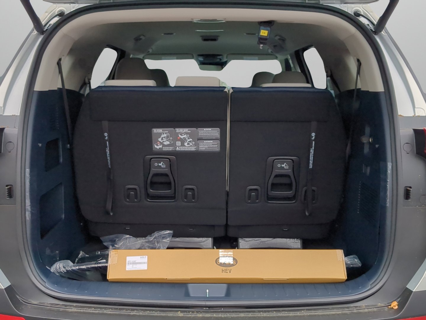 New 2026 Kia Carnival EX FWD image 29