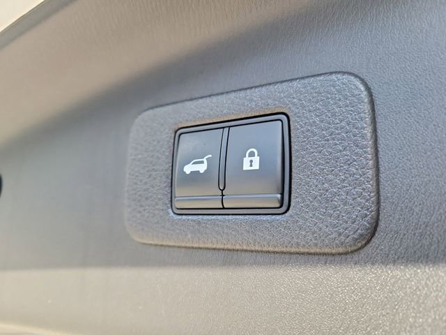 Used 2022 Nissan Armada SL image 9