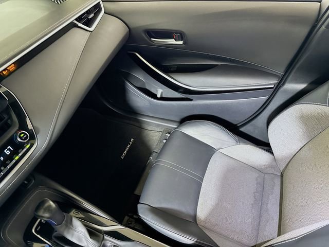 Used 2021 Toyota Corolla XSE image 21