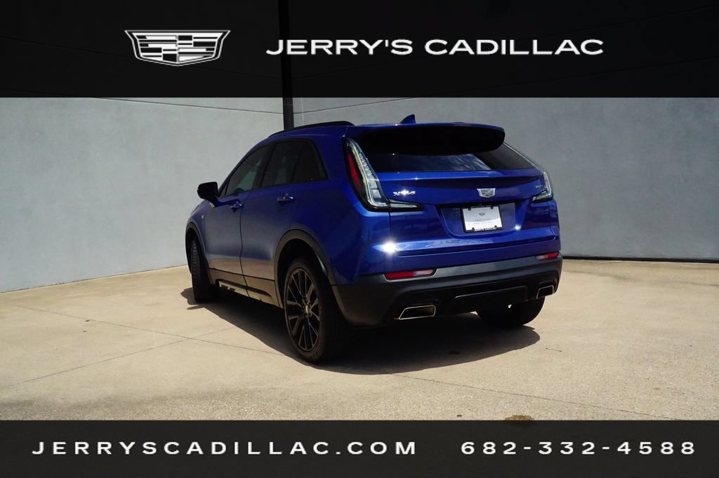 Used 2022 Cadillac XT4 Sport w/ Comfort Package FWD image 5