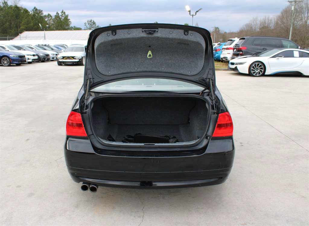 Used 2006 BMW 330i Sedan image 27