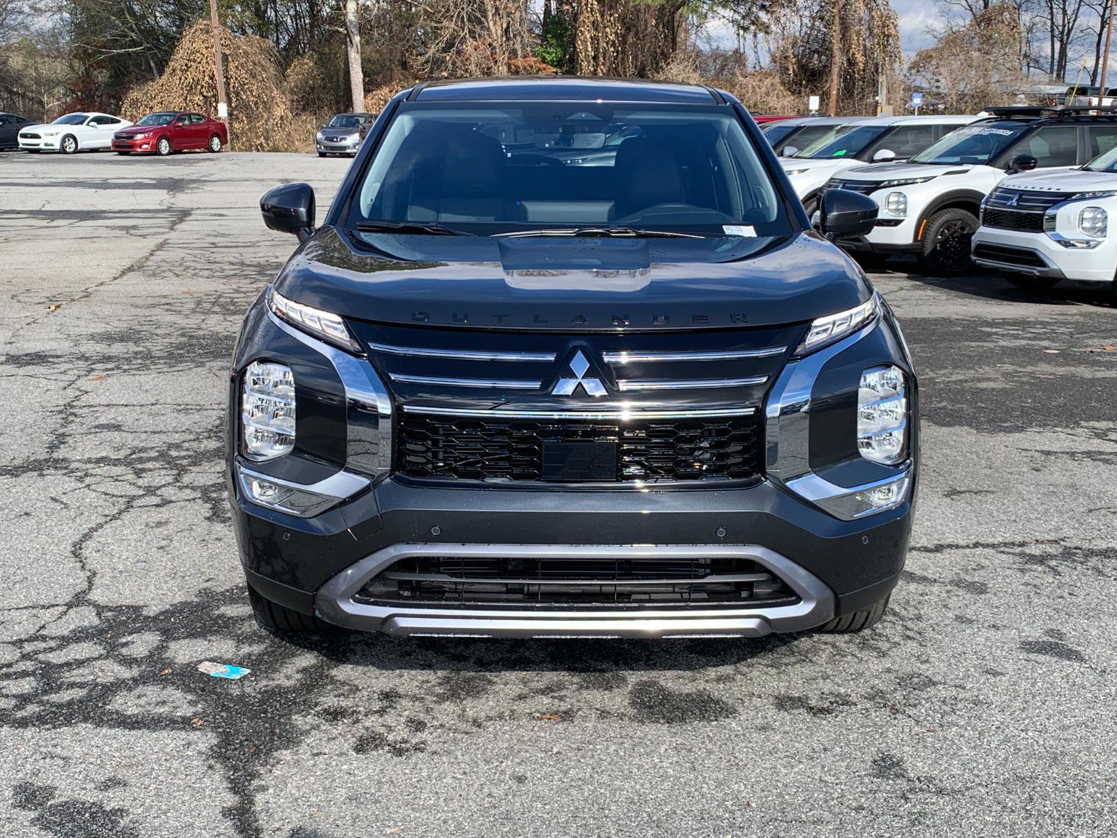 New 2025 Mitsubishi Outlander SE image 5