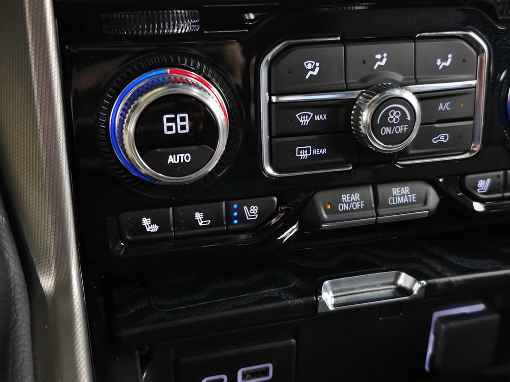 Used 2024 GMC Yukon Denali AWD/4WD image 33