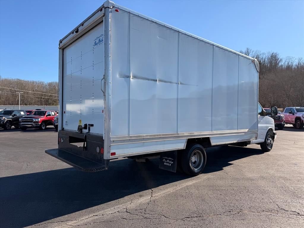 Used 2023 Chevrolet Express 4500 Extended w/ Power Convenience Package image 4