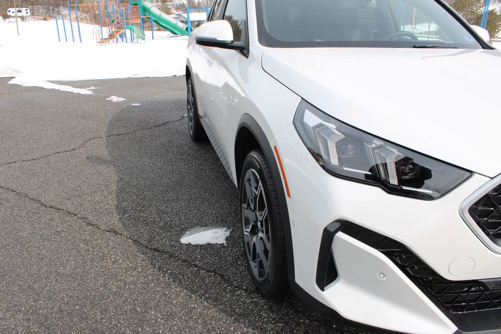 New 2026 BMW X2 xDrive28i image 44