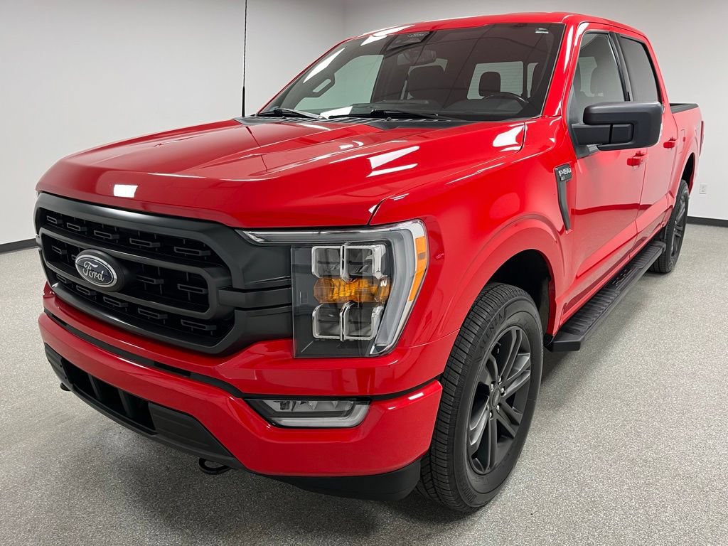 Used 2022 Ford F150 XLT w/ Equipment Group 302A High AWD/4WD image 4