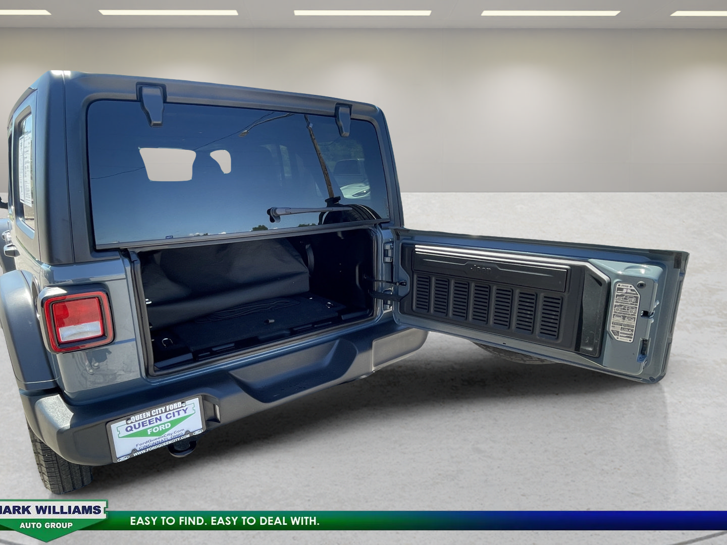 Used 2024 Jeep Wrangler Unlimited Sport AWD/4WD image 33